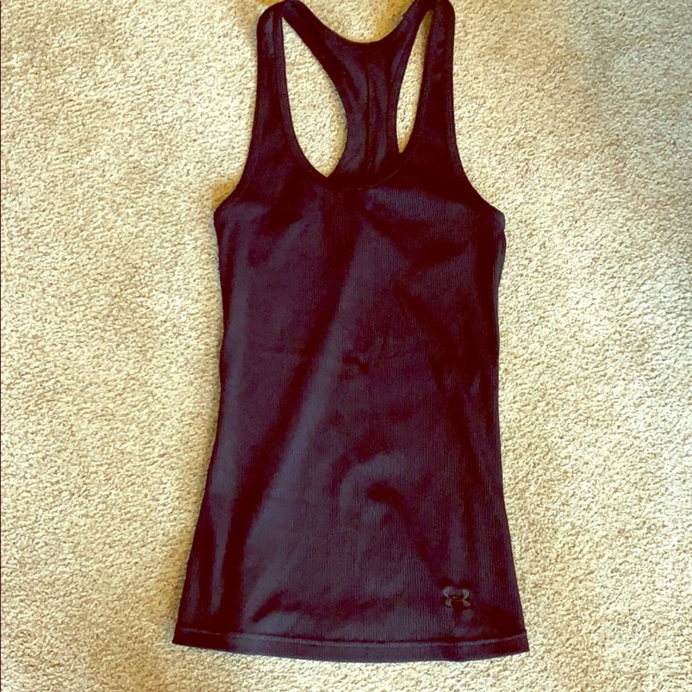 Under armor black tank